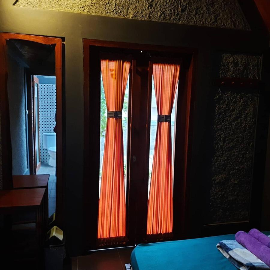E2 Guest House Karimunjawa-Inseln Exterior foto