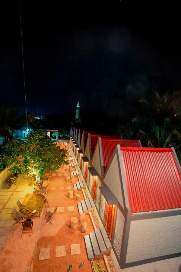 E2 Guest House Karimunjawa-Inseln Exterior foto