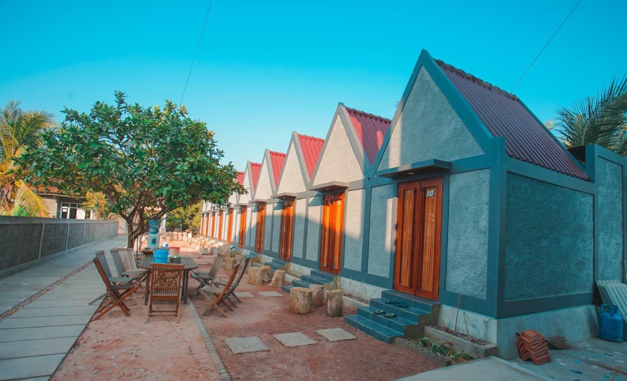 E2 Guest House Karimunjawa-Inseln Exterior foto