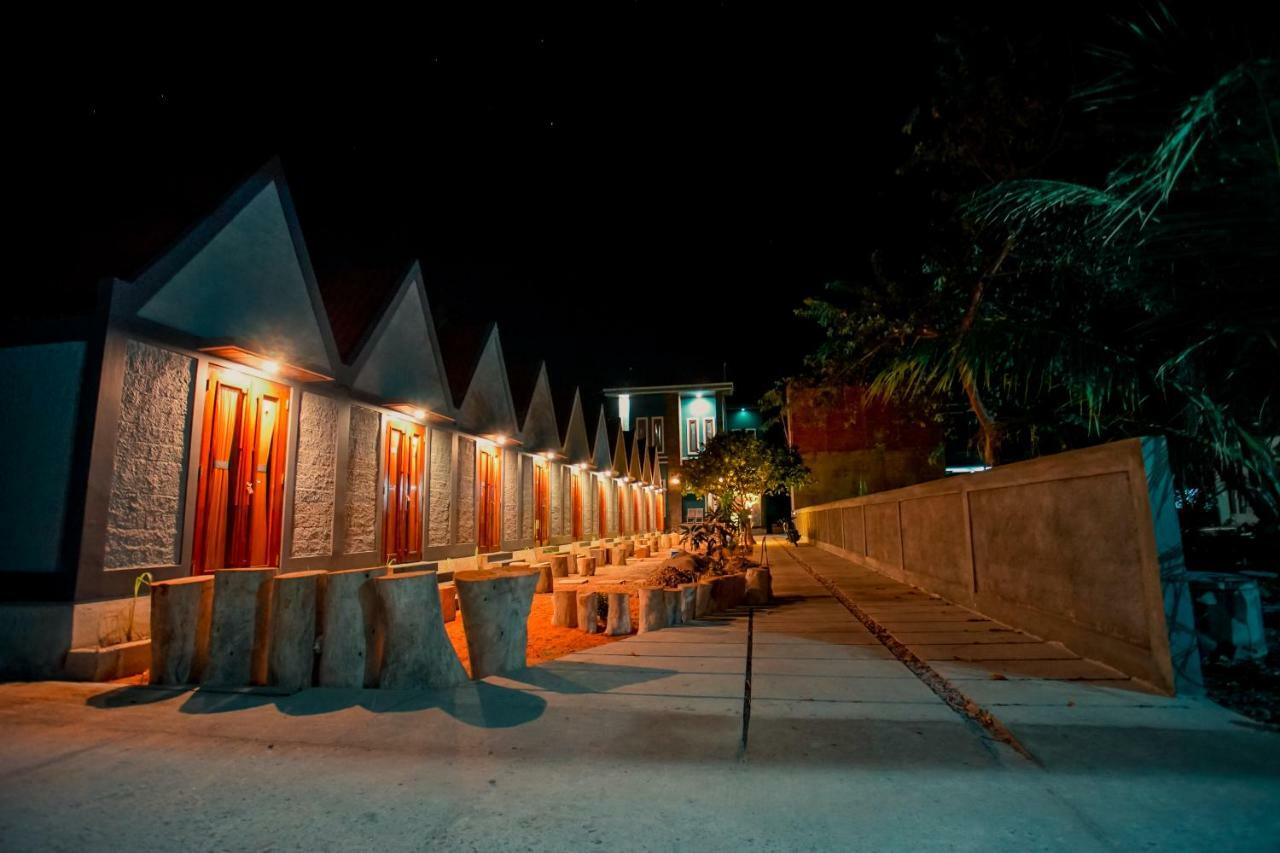 E2 Guest House Karimunjawa-Inseln Exterior foto